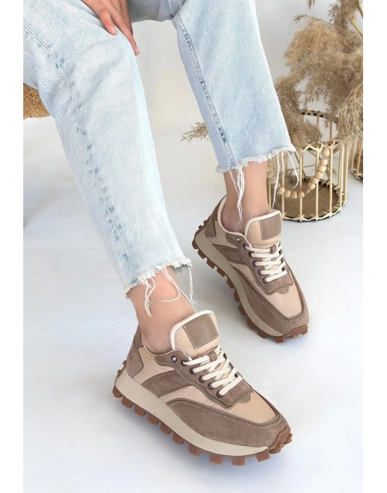 Berty Vizon Süet Bağcıklı Kadın Spor Ayakkabı