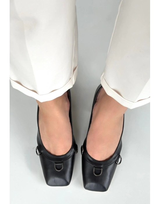 Cande Siyah Cilt Kadın Topuklu Ayakkabı