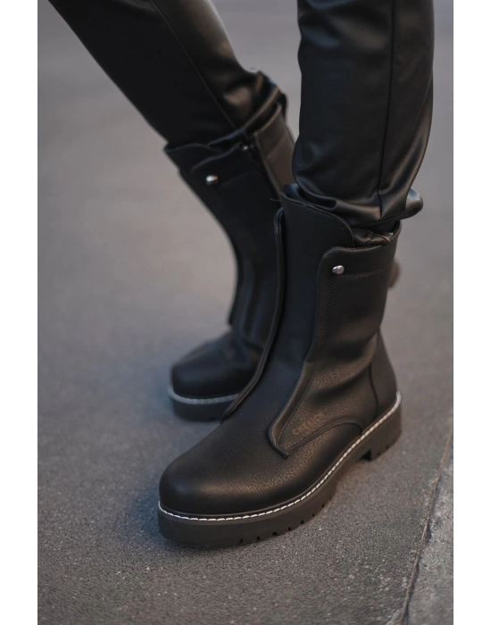 Ch027 Cst Quebec Erkek Siyah Erkek Bot