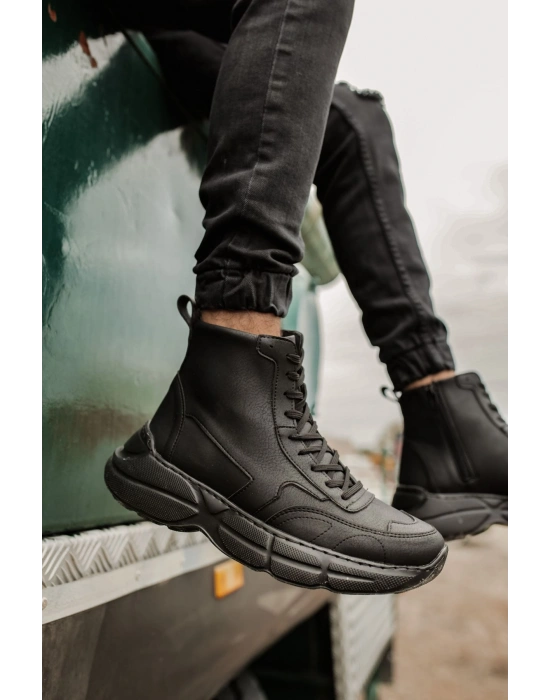 CH077 - ST Erkek Spor Bot SIYAH