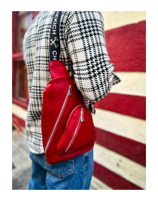 CH103 Astranite Üçgen Erkek Çanta KIRMIZI