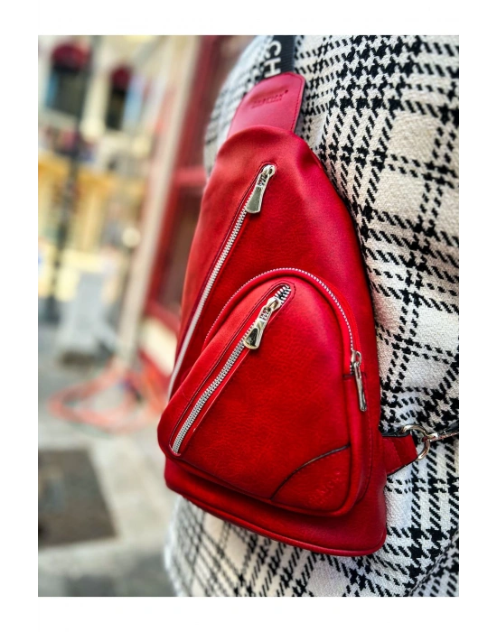 CH103 Astranite Üçgen Erkek Çanta KIRMIZI