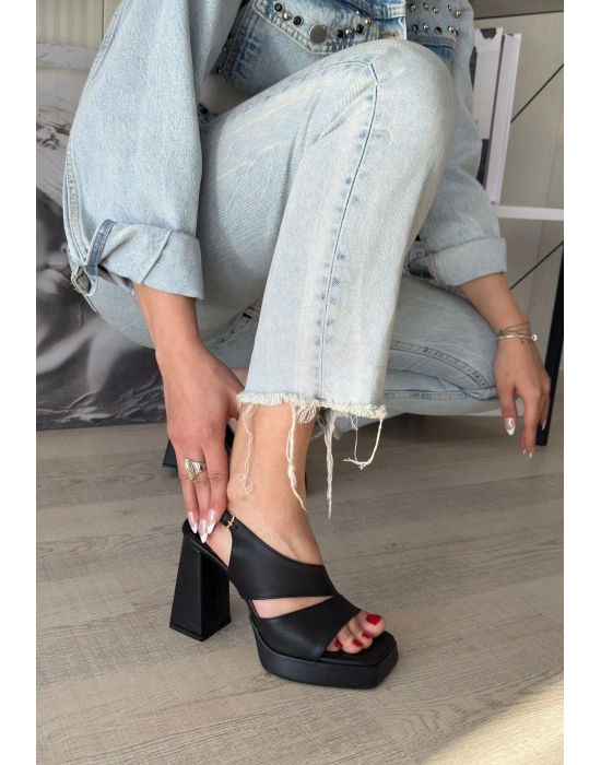 Cica Siyah Cilt Kadın Topuklu Ayakkabı