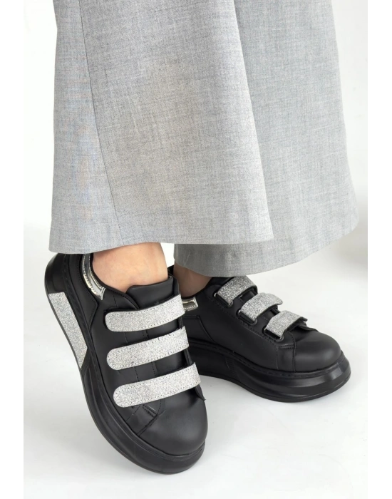 Elika Siyah Cilt Simli Cırt Cırtlı Kadın Spor Ayakkabı