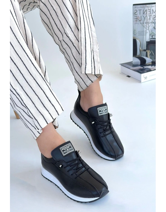 Fiert Siyah Cilt Bağcıklı Kadın Spor Ayakkabı