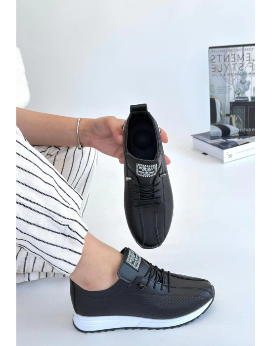 Fiert Siyah Cilt Bağcıklı Kadın Spor Ayakkabı