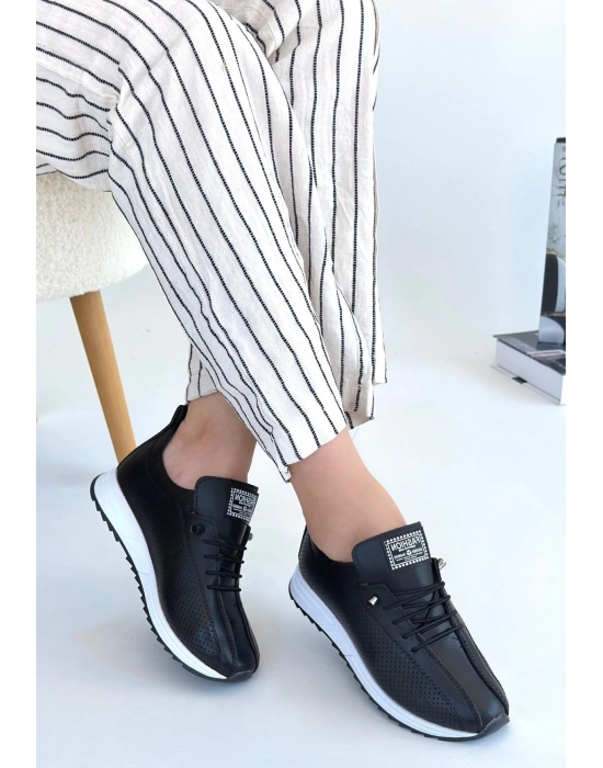 Fiert Siyah Cilt Bağcıklı Kadın Spor Ayakkabı