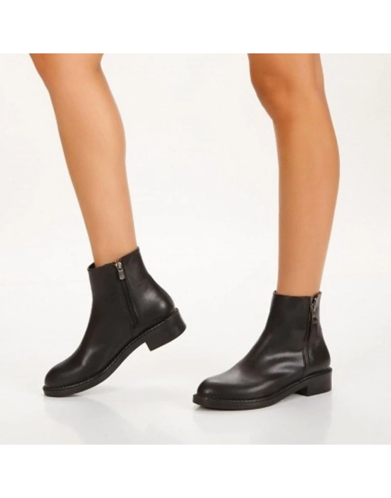 Hayra Siyah Cilt Topuklu Kadın Bot