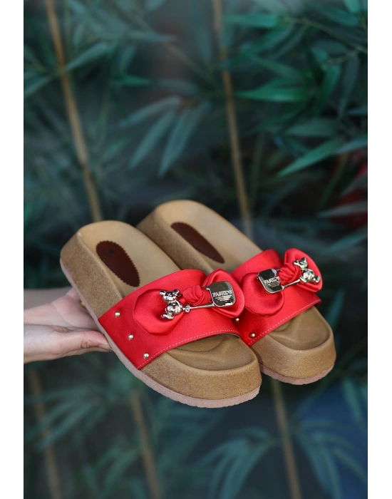 Jude Kırmızı Saten Ayıcıklı Kadın Terlik