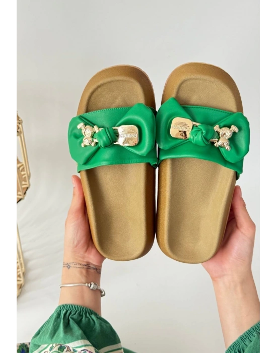 Jude Yeşil Cilt Ayıcıklı Kadın Terlik