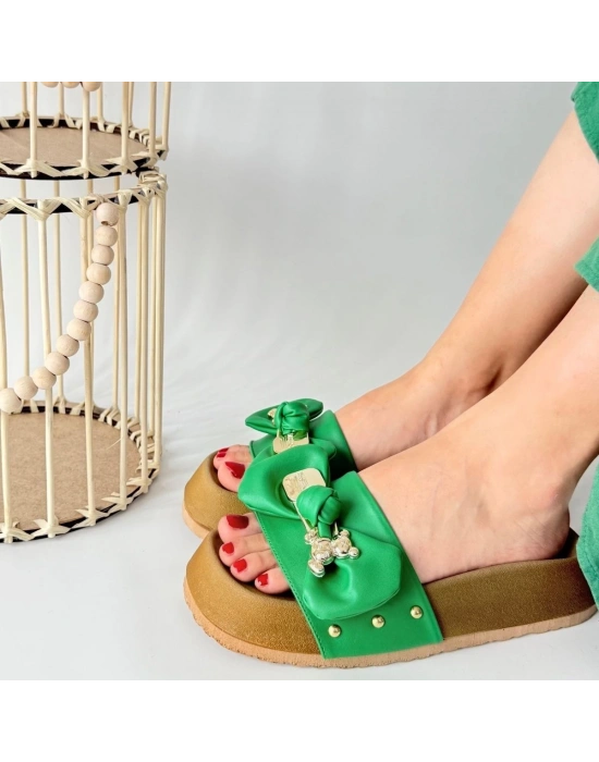 Jude Yeşil Cilt Ayıcıklı Kadın Terlik