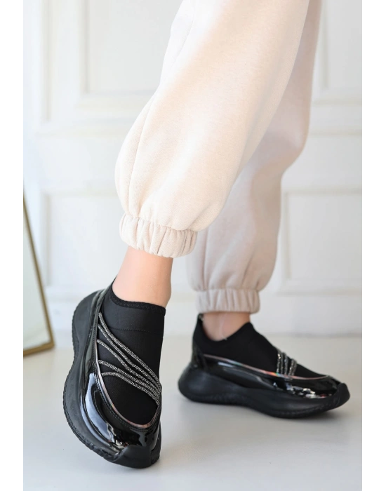 Keita Siyah Rugan Streç Detaylı Siyah Tabanlı Kadın Spor Ayakkabı