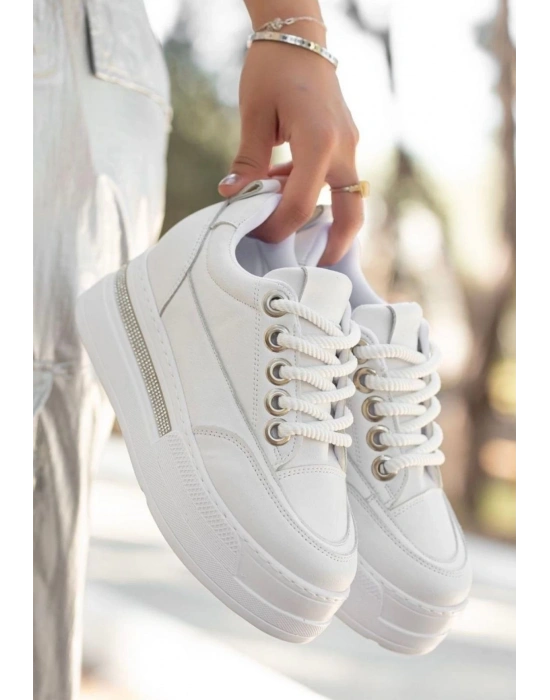 Lulu Beyaz Cilt Bağcıklı Kadın Spor Ayakkabı