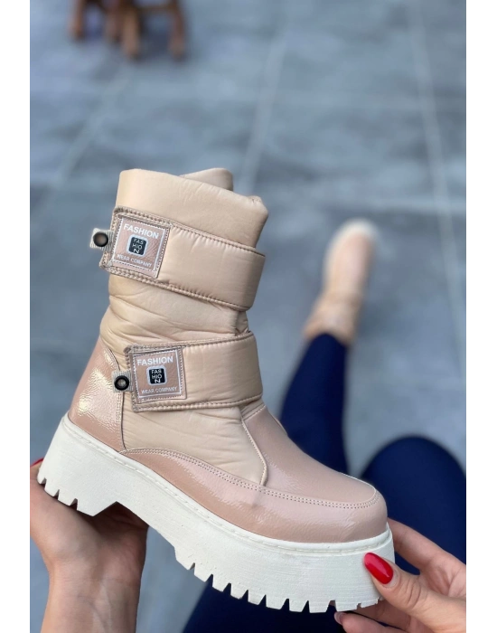 Miah Nude Rugan Kar Kadın Bot