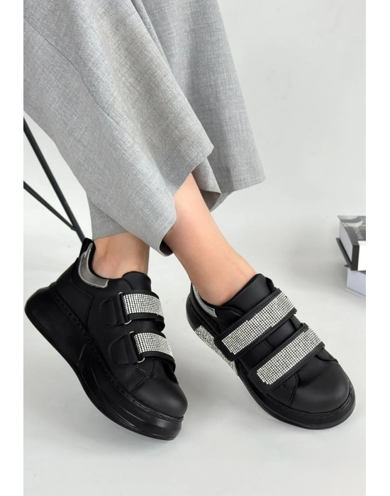 Nino Siyah Cilt Cırt Cırtlı Kadın Spor Ayakkabı