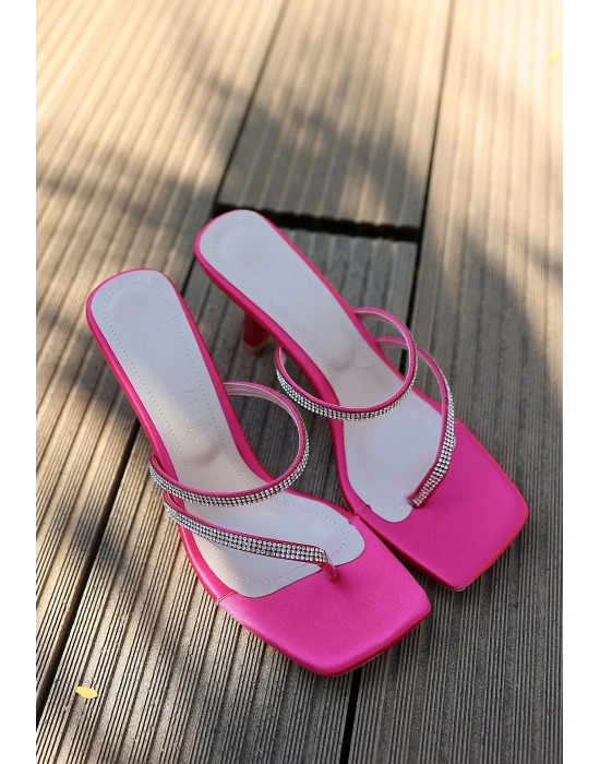 Oyra Fuşya Saten Topuklu Kadın Terlik