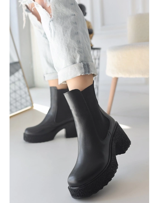 Paigo Siyah Cilt Topuklu Kadın Bot