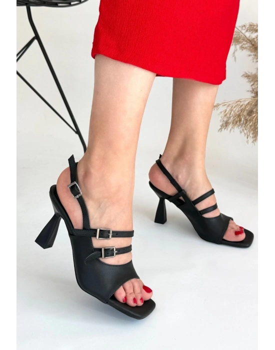 Puck Siyah Cilt Kadın Topuklu Ayakkabı