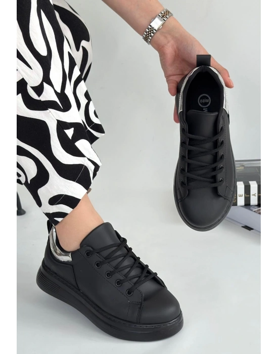 Sofio Siyah Cilt Bağcıklı Kadın Spor Ayakkabı