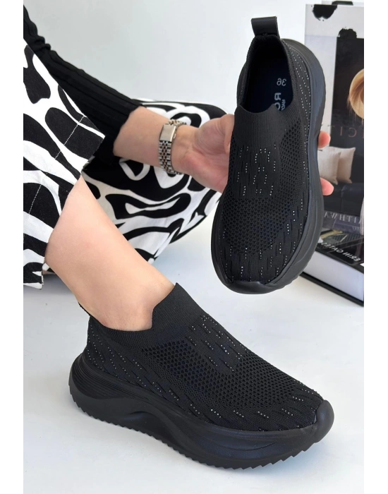 Soord Siyah Triko Boncuk İşlemeli Kadın Spor Ayakkabı