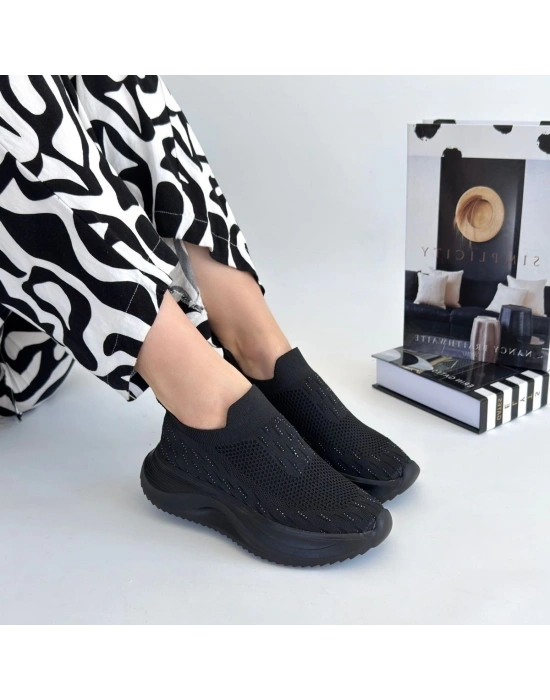 Soord Siyah Triko Boncuk İşlemeli Kadın Spor Ayakkabı