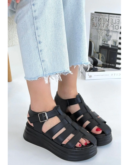 Toten Siyah Cilt Kemerli Kadın Sandalet