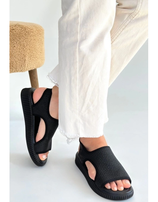 Wayi Siyah Hasır Cilt Sandalet