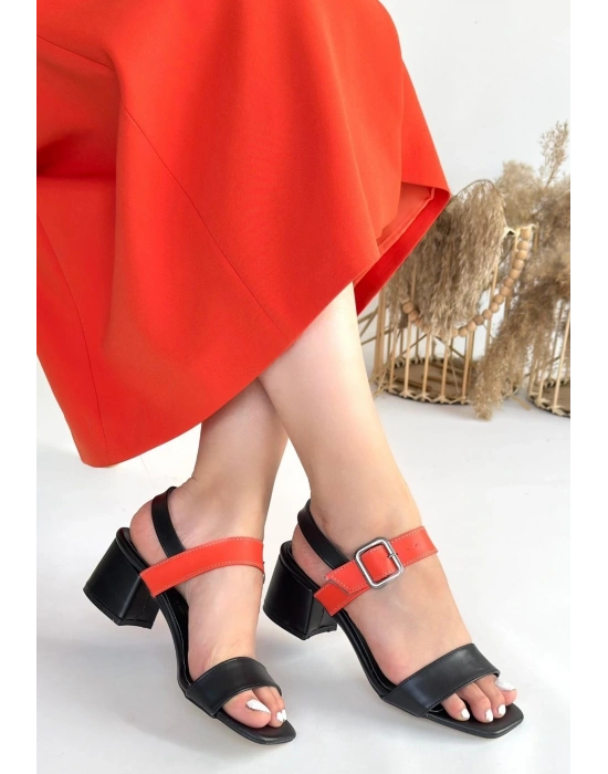 Year Siyah Cilt Turuncu Detaylı Siyah Kadın Topuklu Ayakkabı