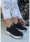 Cilla Siyah Triko Boncuk İşlemeli Kadın Spor Ayakkabı