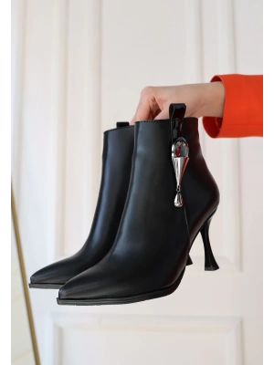 Biort Siyah Cilt Topuklu Kadın Bot