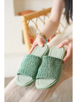 Claris Yeşil Örgü Kadın Terlik