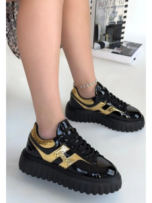 Gesti Siyah Rugan Altın Detaylı Bağcıklı Spor Ayakkabı