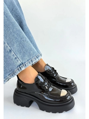 Kiya Siyah Rugan Dolgu Topuk Oxford Ayakkabı