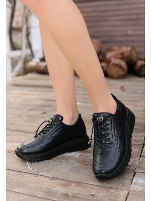 Romy Siyah Cilt Bağcıklı Kadın Spor Ayakkabı