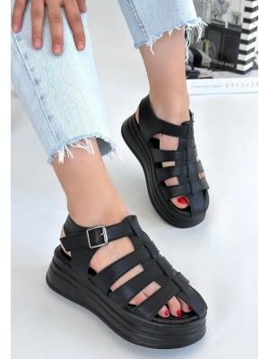 Toten Siyah Cilt Kemerli Kadın Sandalet