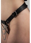 Önü Zincir İle Süslenmiş Fantezi Deri Harness Tanga Külot 700777
