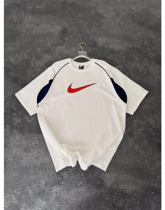 Nakış Detay Oversize Tshirt Beyaz