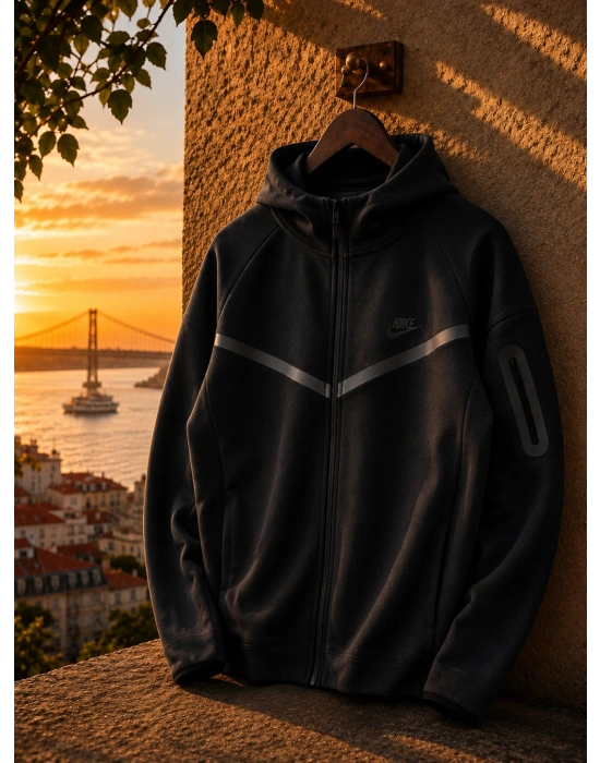 TECH FLEECE KAPÜŞONLU HIRKA