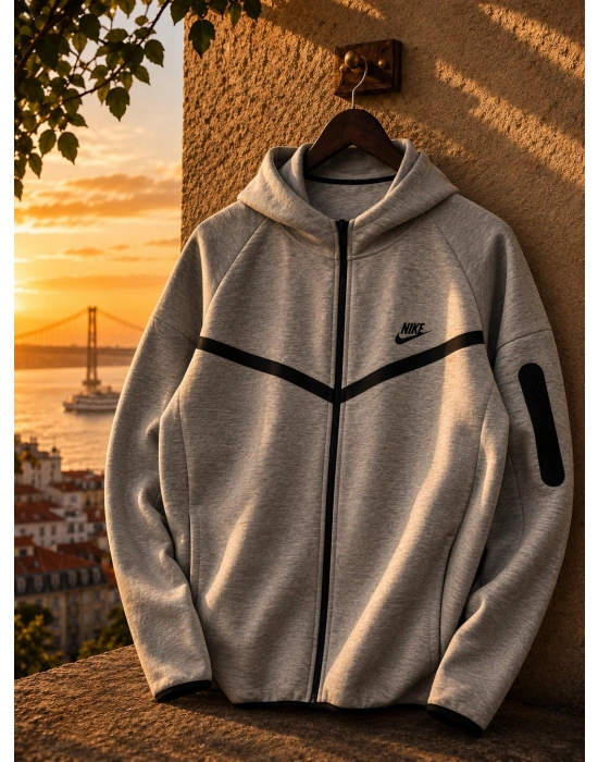 TECH FLEECE KAPÜŞONLU HIRKA