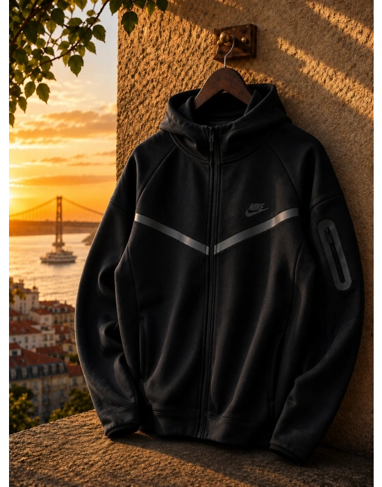 TECH FLEECE KAPÜŞONLU HIRKA