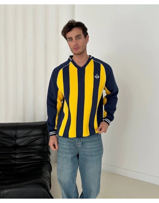 V Yaka Taraftar Unisex Şardonlu Sweatshirt