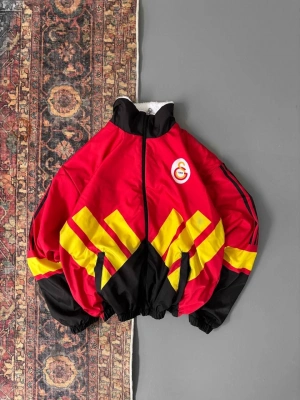 TARAFTAR Çift Taraflı Mont GS