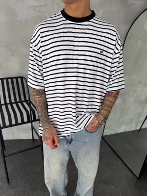 SW Çizgili Oversize Unisex Tshirt Beyaz