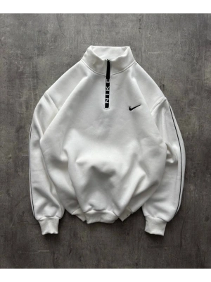 Dik Yaka Şardonlu Sweatshirt Beyaz