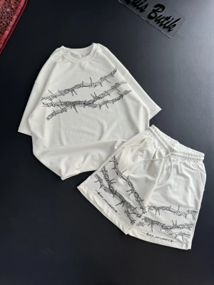 Dikenli Unisex Şortlu Takım - Beyaz
