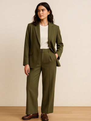 Türkiyenin Kadın Giyimde Öncü Online Alışveriş Sitesi LiyanaModa