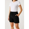 Kadın Siyah Şort Cepli Siyah Renk