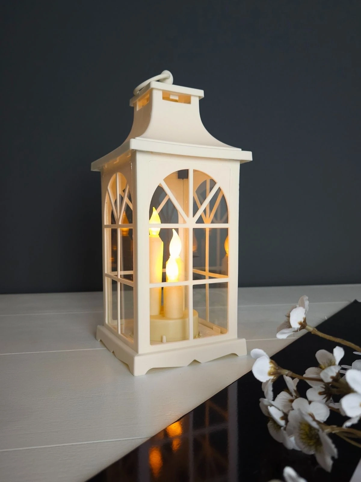 Ambiance 31Cm Beyaz LED Fener - Gerçek Camlı, Titreşimli Alevsiz Mum Işığı