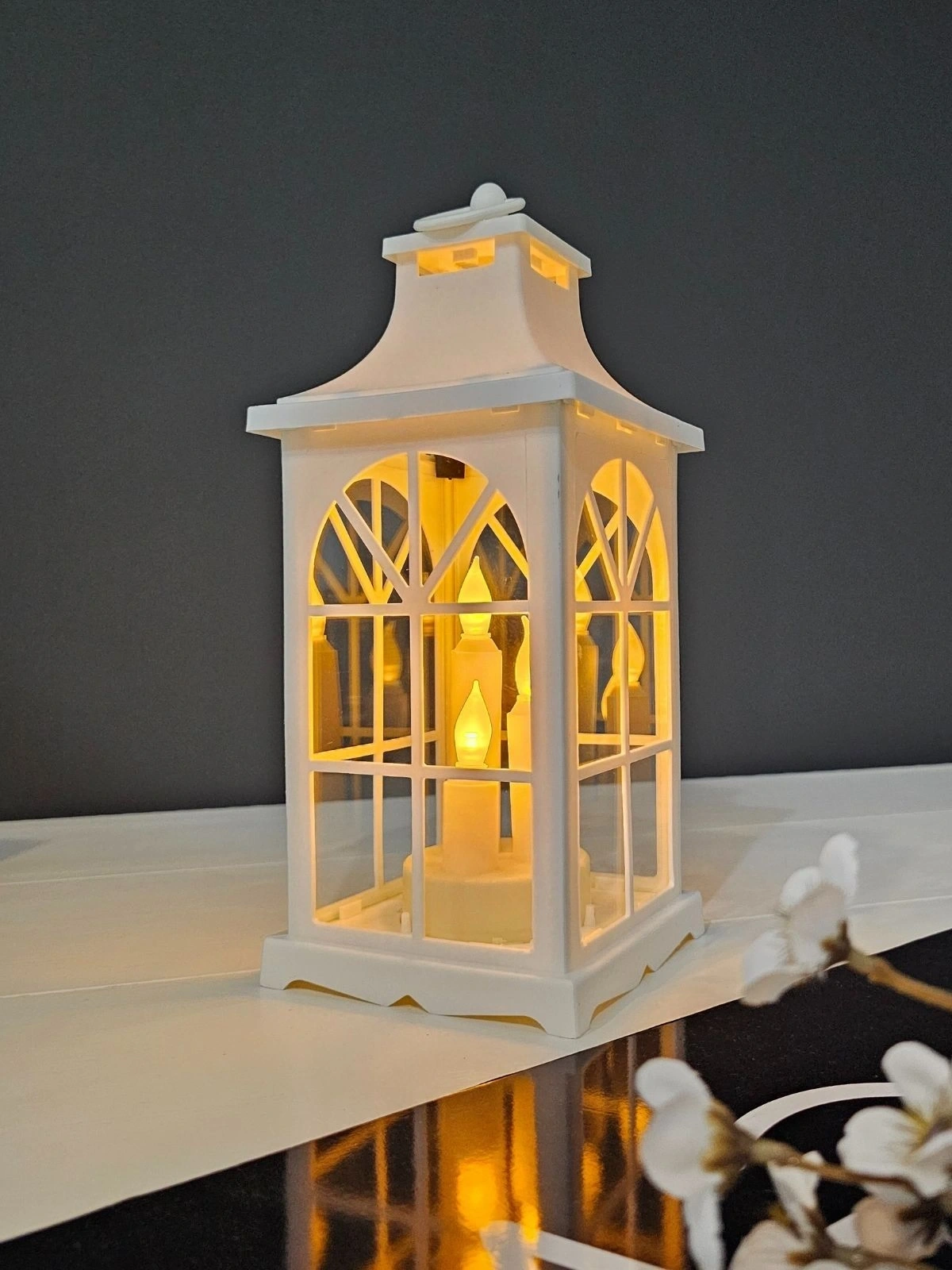 Ambiance 31Cm Beyaz LED Fener - Gerçek Camlı, Titreşimli Alevsiz Mum Işığı