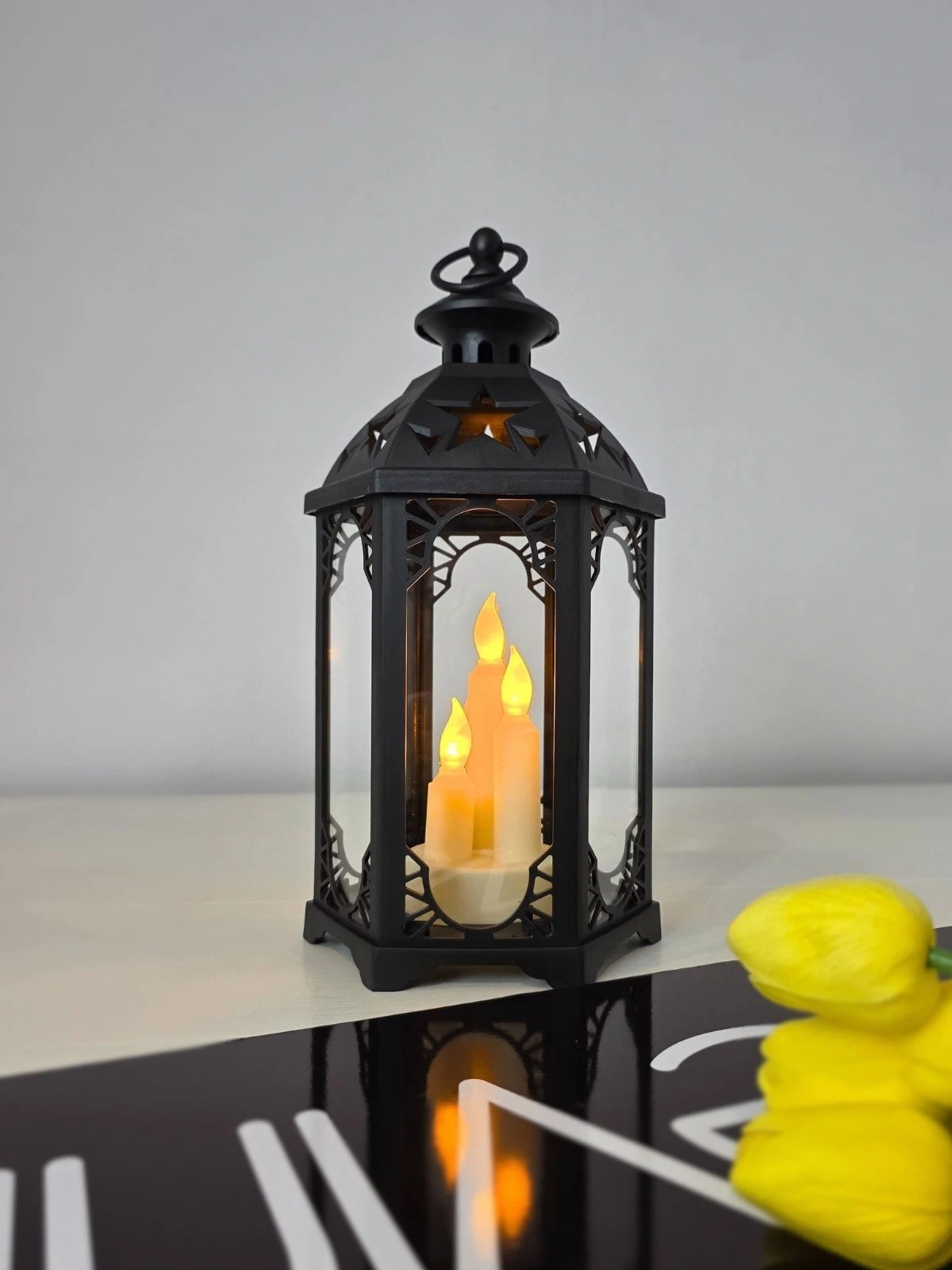 Astrum 33cm Siyah Led Fener Mumluk - Gerçek Camlı & Pille Çalışan Dekoratif Aydınlatma